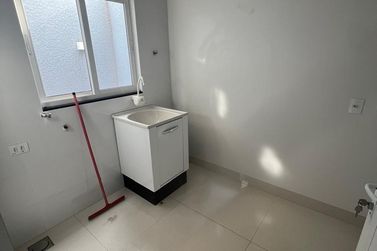 Casa para alugar - 100m&sup2; - Jardim Estancia