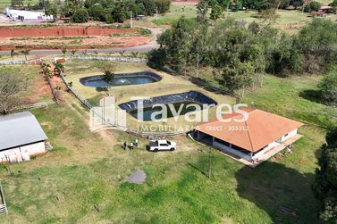 S&iacute;tio &agrave; venda - 167000m&sup2; - Centro