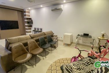 Casa &agrave; venda - 550m&sup2; - Residencial Ecoville