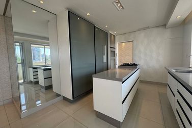 Apartamento &agrave; venda - 126m&sup2; - Zona I