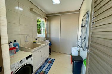 Casa &agrave; venda - 338m&sup2; - ZONA I