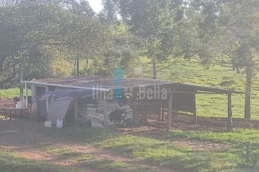 Ch&aacute;cara &agrave; venda - 