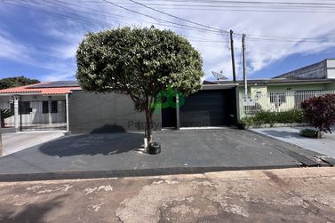 Casa &agrave; venda - 155m&sup2; - Parque Tarum&atilde;
