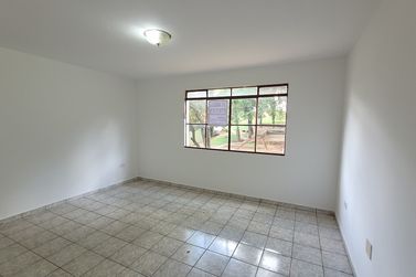 Apartamento para alugar - 59m&sup2; - Zona III