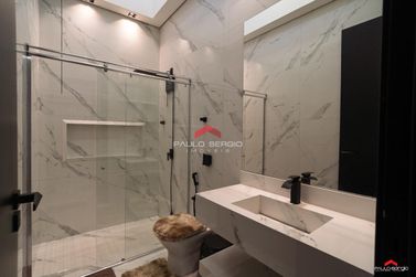 Casa &agrave; venda - 245m&sup2; - Zona III