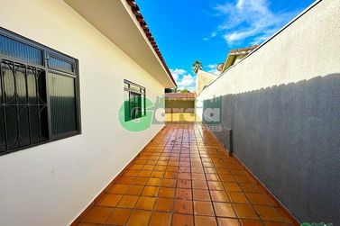 Casa para alugar - Zona II