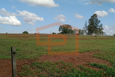 Ch&aacute;cara &agrave; venda - 20000m&sup2; - Zona Rural