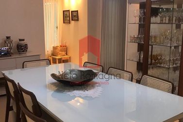 Sobrado &agrave; venda - 276m&sup2; - Zona II