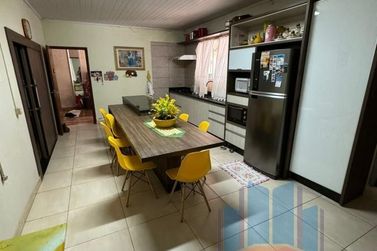 Casa &agrave; venda - 140m&sup2; - Zona I-A