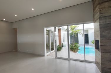 Casa &agrave; venda - 220m&sup2; - Parque Residencial Metropolitano