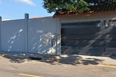 Casa &agrave; venda - 320m&sup2; - Jd Uni&atilde;o