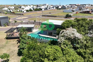 Terreno &agrave; venda - 400m&sup2; - Condominio Golden Lake