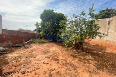 Casa &agrave; venda - 490m&sup2; - Zona VII