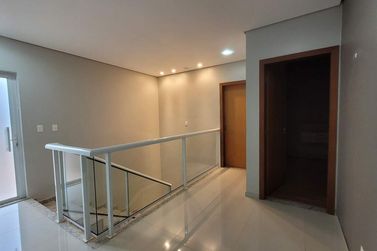 Casa &agrave; venda - 347m&sup2; - Zona VII