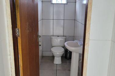Sal&atilde;o Comercial &agrave; venda - 305m&sup2; - Zona 1