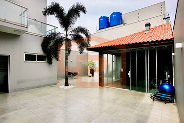 Sobrado &agrave; venda - 274m&sup2; - Jardim Pioneiros II