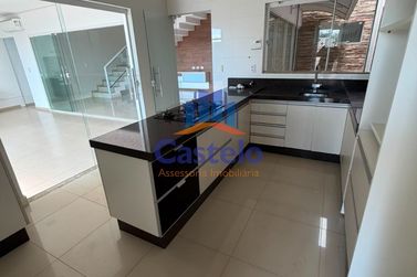 Casa &agrave; venda - 256m&sup2; - JARDIM BIRIGUI
