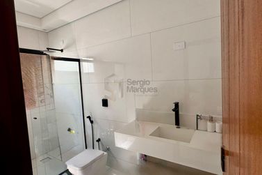 Casa para alugar - 400m&sup2; - Jardim Arauc&aacute;ria
