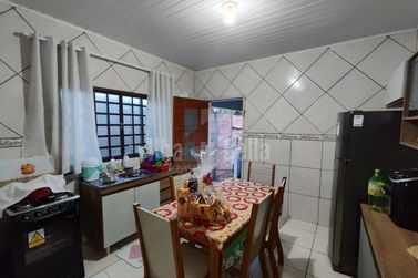 Casa &agrave; venda - Zona IV