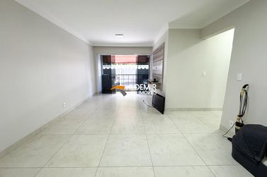 Apartamento &agrave; venda - 89m&sup2; - Zona 1