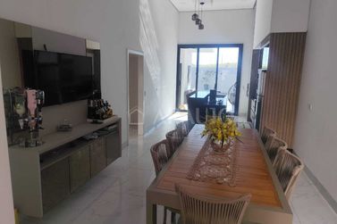 Casa &agrave; venda - 144m&sup2; - Jardim Castelo Branco