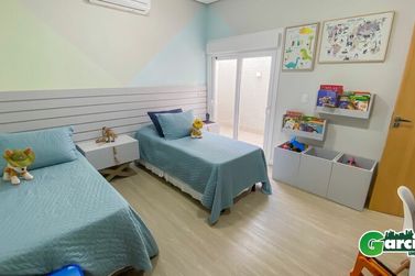 Casa &agrave; venda - 256m&sup2; - -