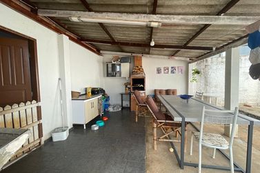 Casa &agrave; venda - 96m&sup2; - CONJUNTO RESIDENCIAL OURO PRETO
