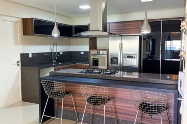 Apartamento &agrave; venda - 174m&sup2; - Zona I