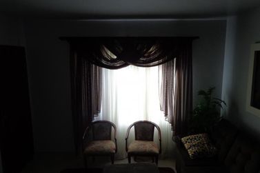 Sobrado &agrave; venda - 200m&sup2; - Zona 1