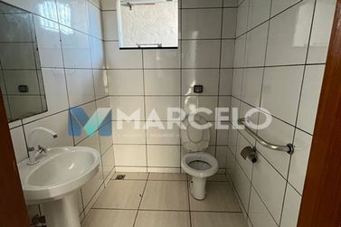 Sal&atilde;o Comercial para alugar - 205m&sup2; - Zona V