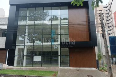 Sal&atilde;o Comercial para alugar - Zona III