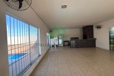 Casa &agrave; venda - 120m&sup2; - ZONA VI