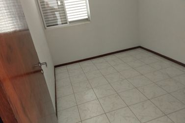 Apartamento &agrave; venda - 96m&sup2; - ZONA II