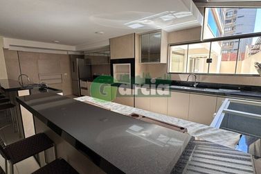 Apartamento &agrave; venda - 128m&sup2; - Zona II