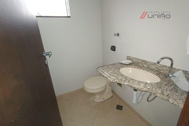 Sal&atilde;o Comercial para alugar - 600m&sup2; - Zona I
