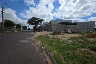 Terreno &agrave; venda - 126m&sup2; - PARQUE EST&Acirc;NCIA ll