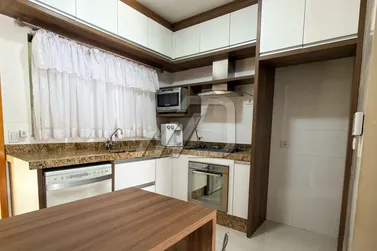 Casa &agrave; venda - 90m&sup2; - Zona III