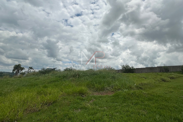 Ch&aacute;cara &agrave; venda - 2500m&sup2; - PR 580