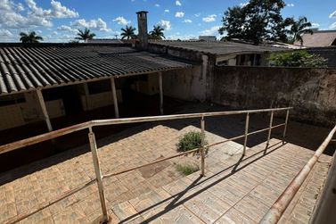 Casa &agrave; venda - 319m&sup2; - ZONA II