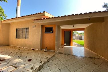 Casa &agrave; venda - 90m&sup2; - Zona IV