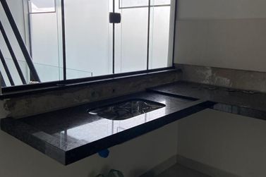 Sobrado &agrave; venda - 247m&sup2; - Zona V