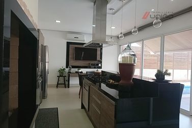 Casa &agrave; venda - 520m&sup2; - Cond. Ecoville Residence