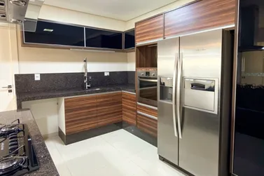 Apartamento &agrave; venda - 174m&sup2; - Zona I