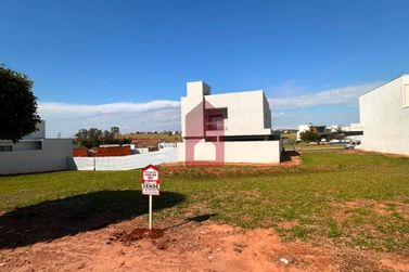 Terreno &agrave; venda - 247m&sup2; - Gleba Figueira