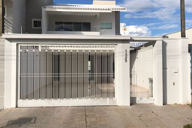 Sobrado &agrave; venda - 209m&sup2; - Zona III