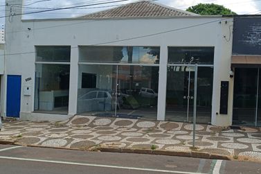 Sal&atilde;o Comercial para alugar - 100m&sup2; - Zona I