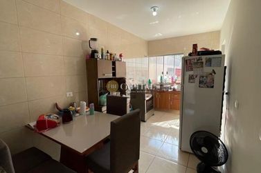 Casa &agrave; venda - 100m&sup2; - Jardim Pacifico