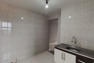 Apartamento para alugar - 68m&sup2; - ZONA III