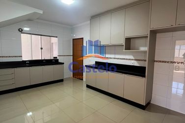 Casa para alugar - 22m&sup2; - PARQUE BANDEIRANTES
