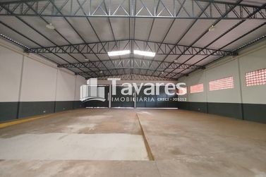 Sal&atilde;o Comercial para alugar - 700m&sup2; - Jardim Santiago